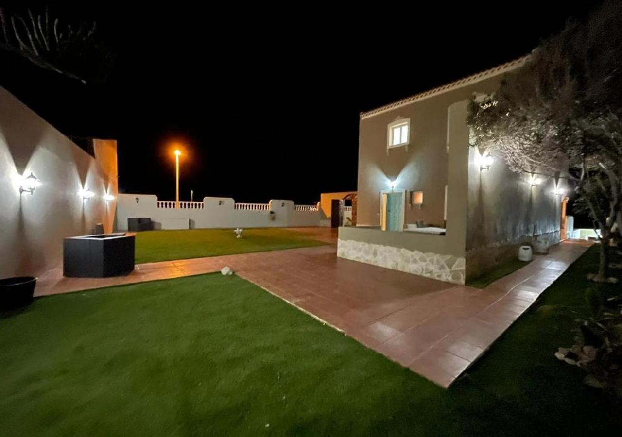 Amazing View El Medano Villa In With Jacuzzi Exterior foto
